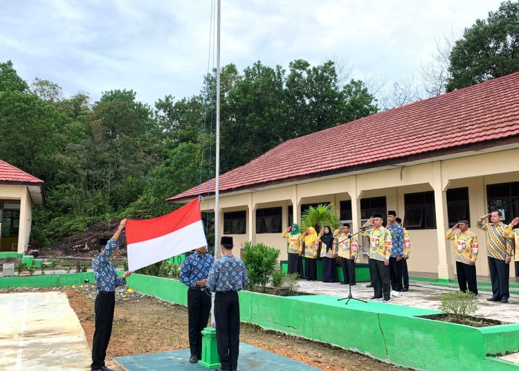KEMENAG dan MAN Lamandau Laksanakan Peringatan HARDIKNAS 2024