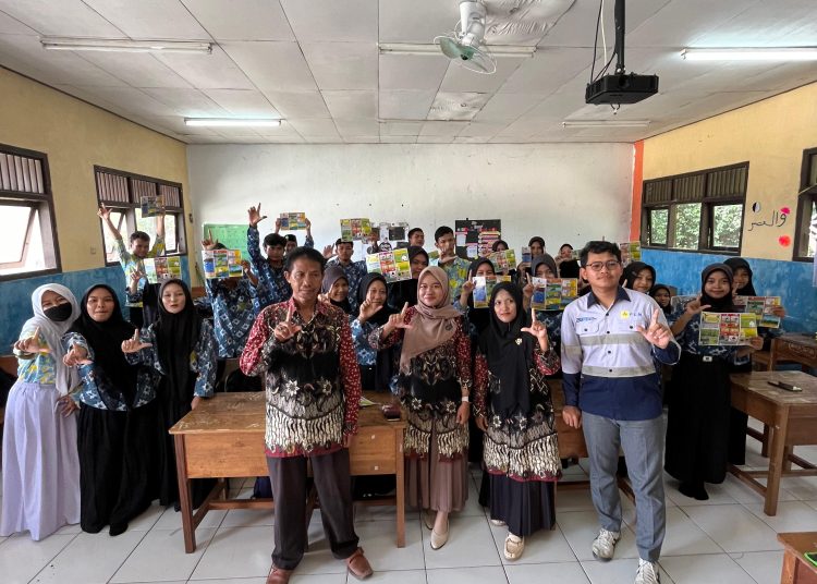 PLN Sosialisasikan Bahaya Listrik Pada Siswa MAN Lamandau