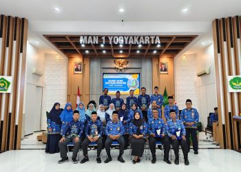 Kepala MAN Lamandau Bersama Rombongan Kemenag Kabupaten Lamandau Ikuti Studi Tour ke MAN 1 Yogyakarta