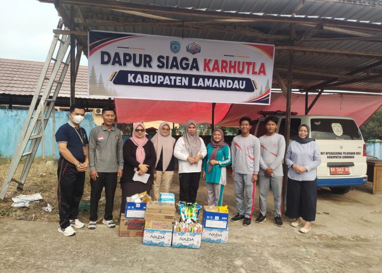 MAN Lamandau Berbagi Sembako untuk Dapur Siaga Karhutla Kabupaten Lamandau